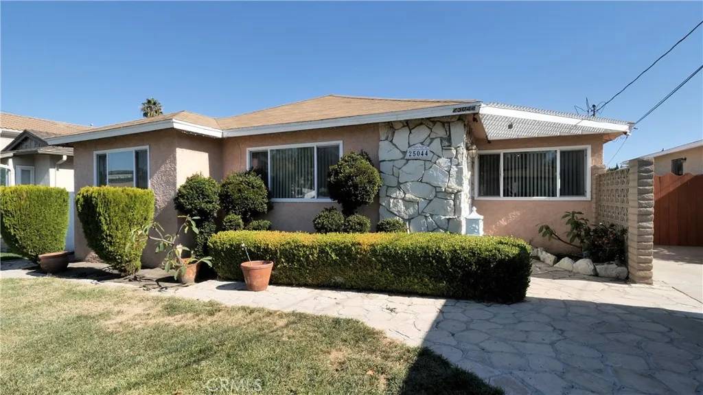 Lomita, CA 90717,25044 Woodward Avenue