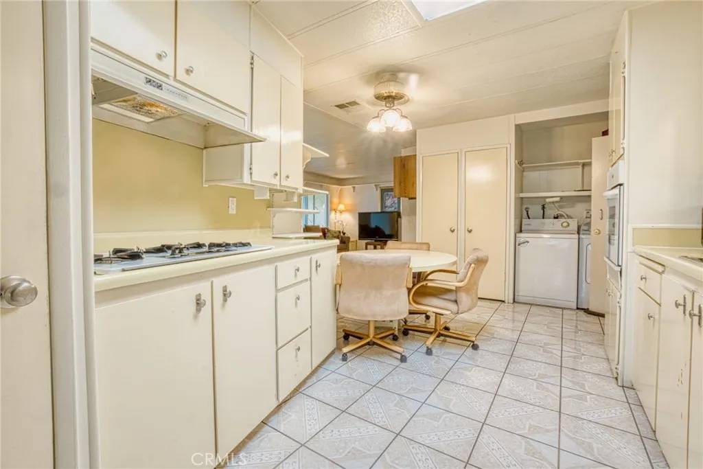 Harbor City, CA 90710,1065 Lomita #397