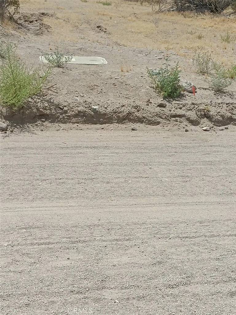 Lucerne Valley, CA 92356,0 Clark
