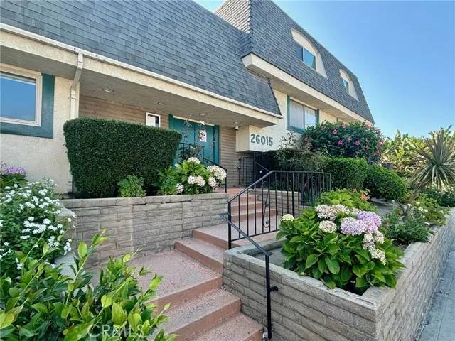 Lomita, CA 90717,26015 Narbonne Avenue #11