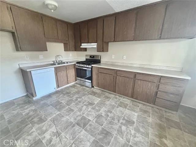 Lomita, CA 90717,26015 Narbonne Avenue #11