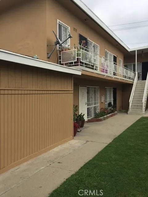 Inglewood, CA 90303,10210 S 10th Avenue