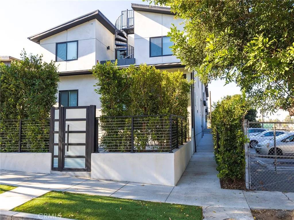El Segundo, CA 90245,337 Penn Street