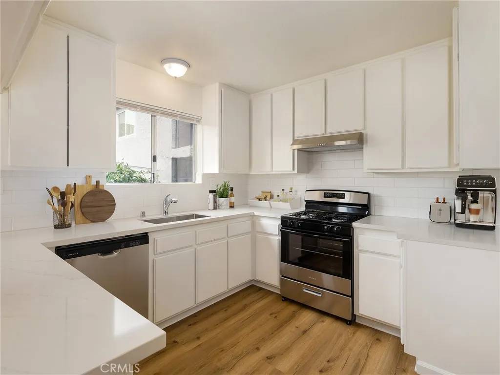 San Pedro, CA 90731,730 W 5th Street