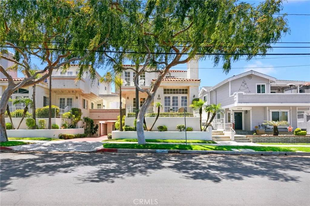 Redondo Beach, CA 90277,1114 Vincent Street #A