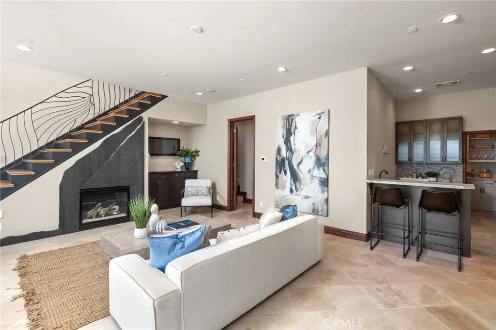 Manhattan Beach, CA 90266,4308 The Strand