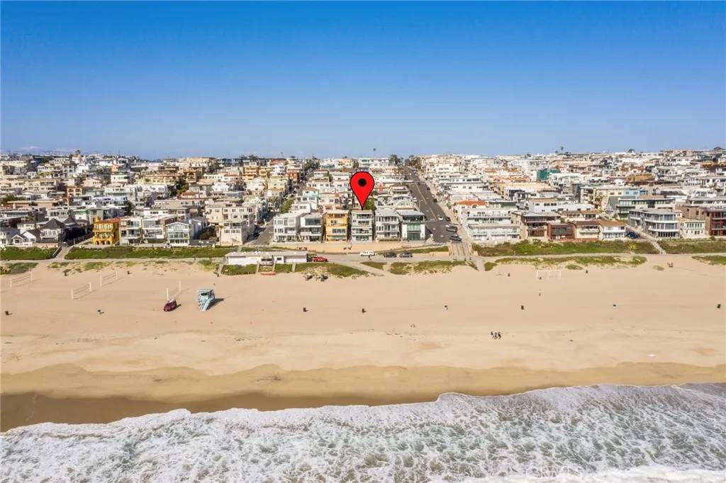 Manhattan Beach, CA 90266,2208 The Strand