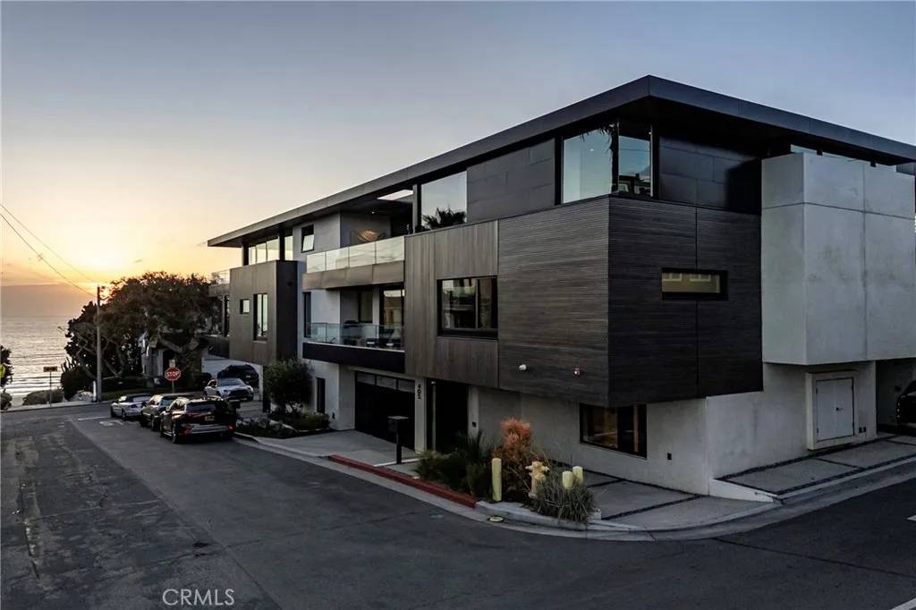 Manhattan Beach, CA 90266,405 26th Street