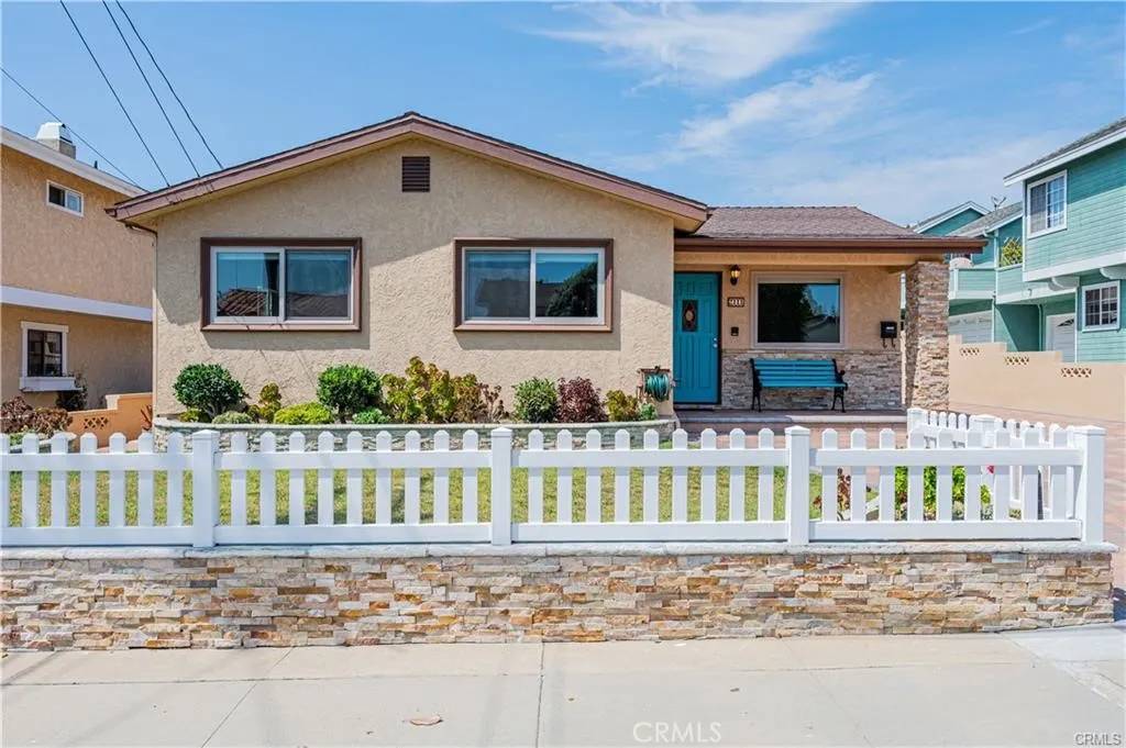Redondo Beach, CA 90278,2111 Pullman Lane #A