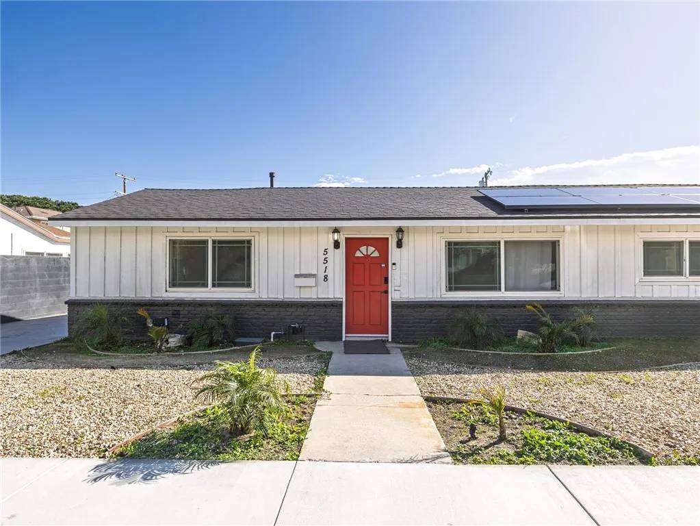 Hawthorne, CA 90304,5518 W 117th Street