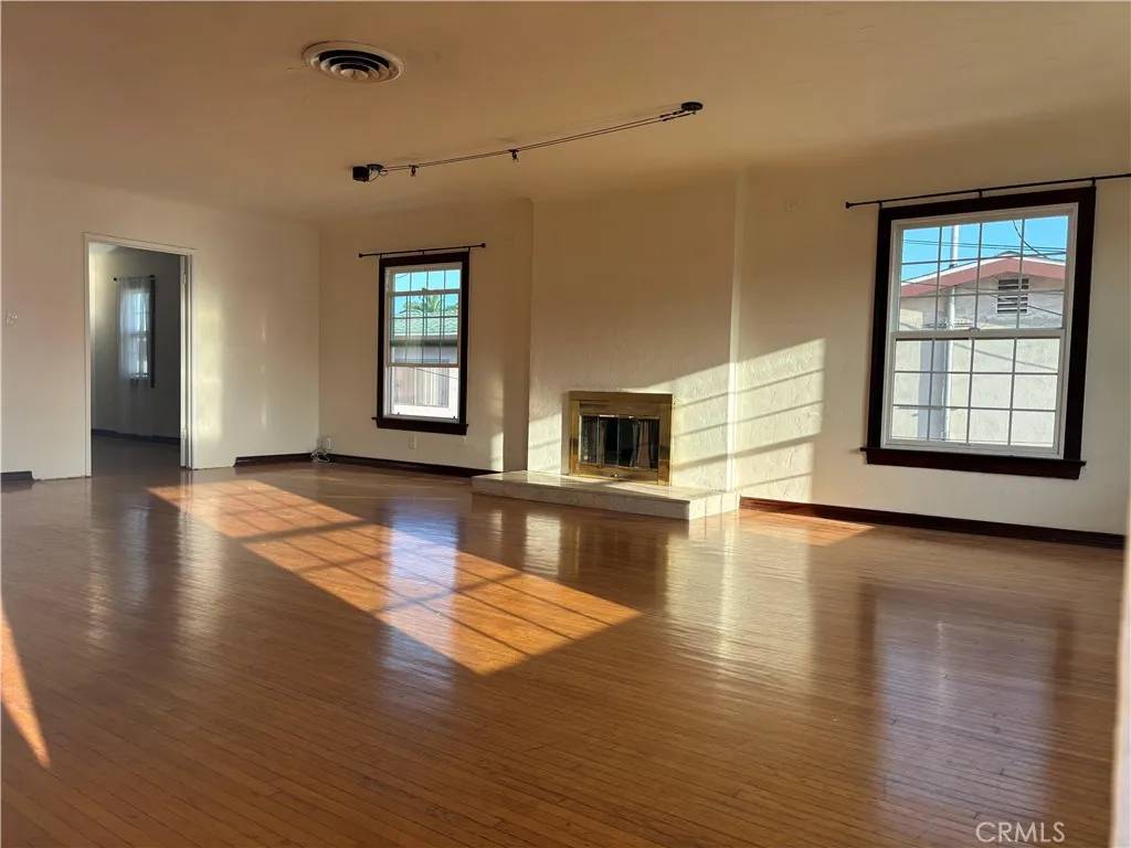 Long Beach, CA 90802,480 Cherry Avenue