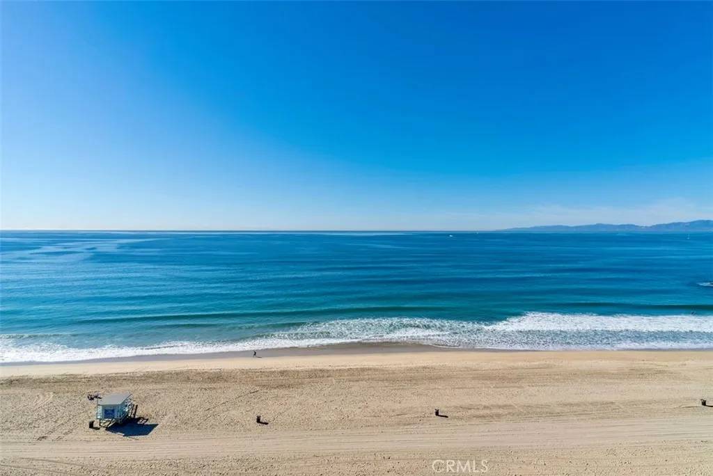Redondo Beach, CA 90277,555 Esplanade #517