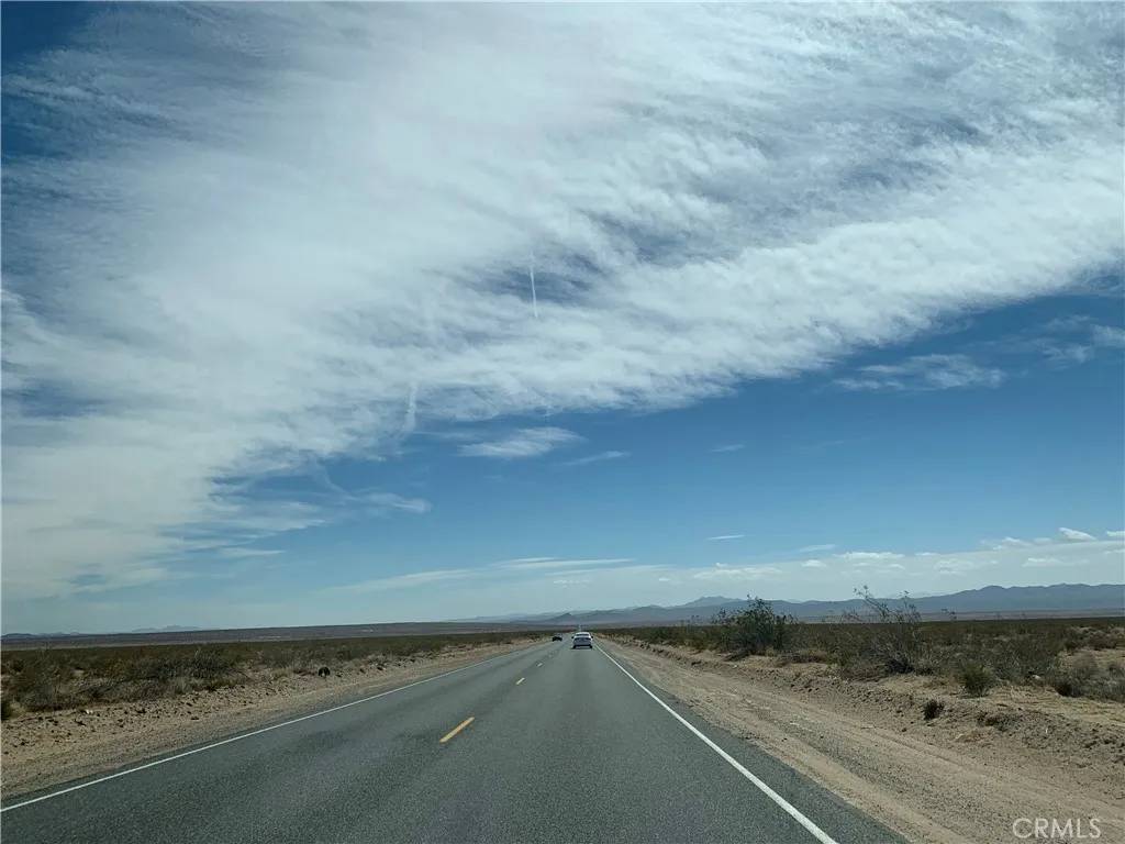 Helendale, CA 92342,0 Zephyr