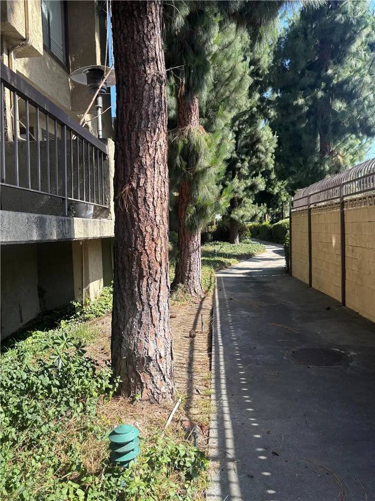 Carson, CA 90746,849 E Victoria Street #408