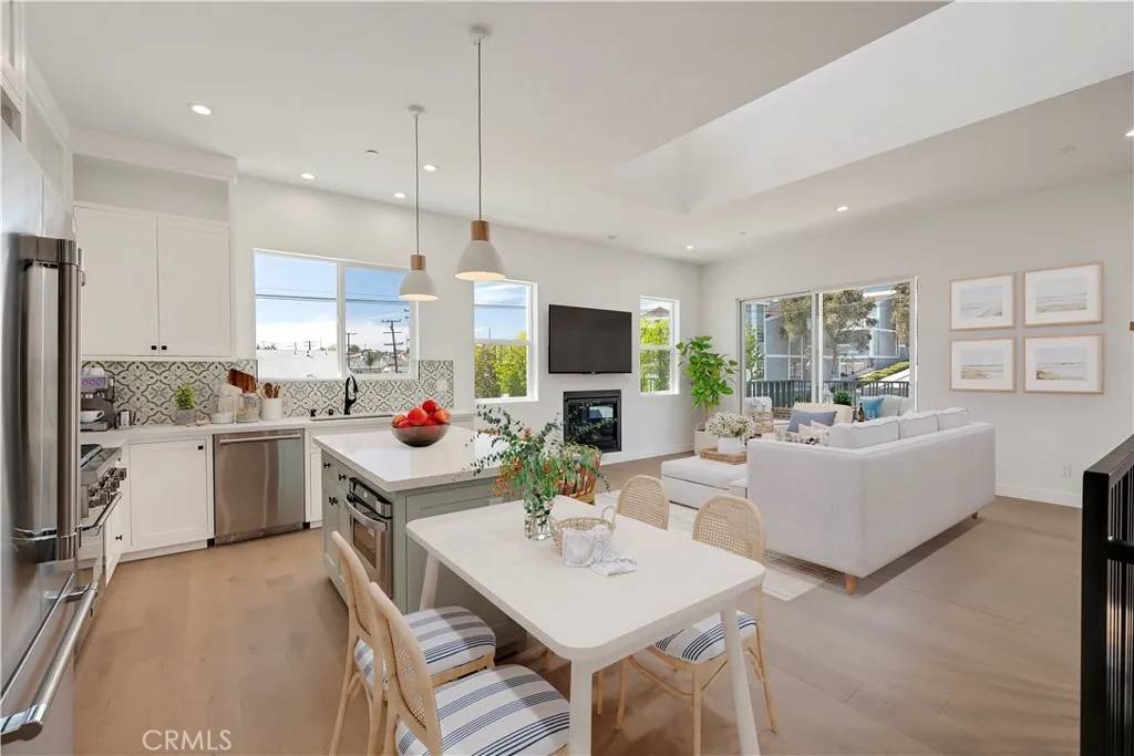 Redondo Beach, CA 90278,2100 Carnegie Lane