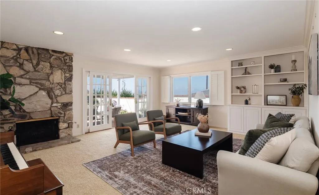 Rancho Palos Verdes, CA 90275,6528 Abbottswood Drive