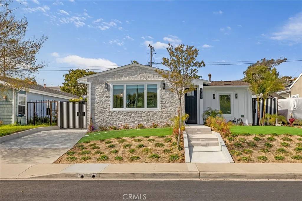 Torrance, CA 90505,5625 Sunnyview Street