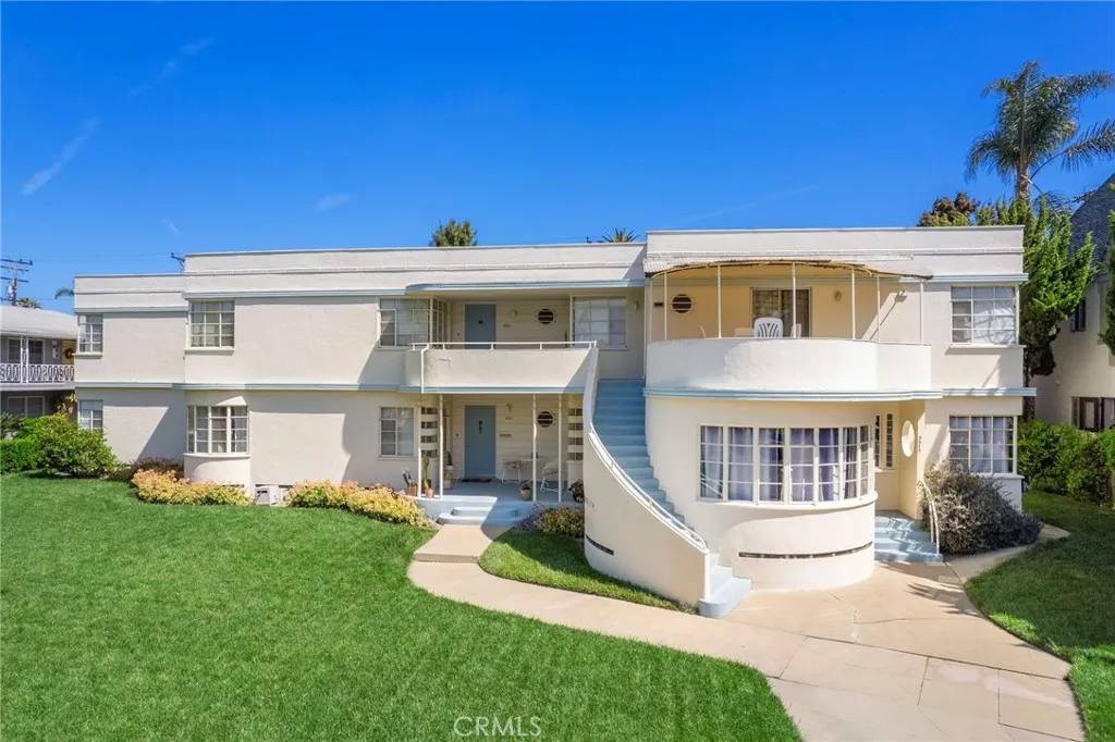 Long Beach, CA 90803,3515 E 1st Street