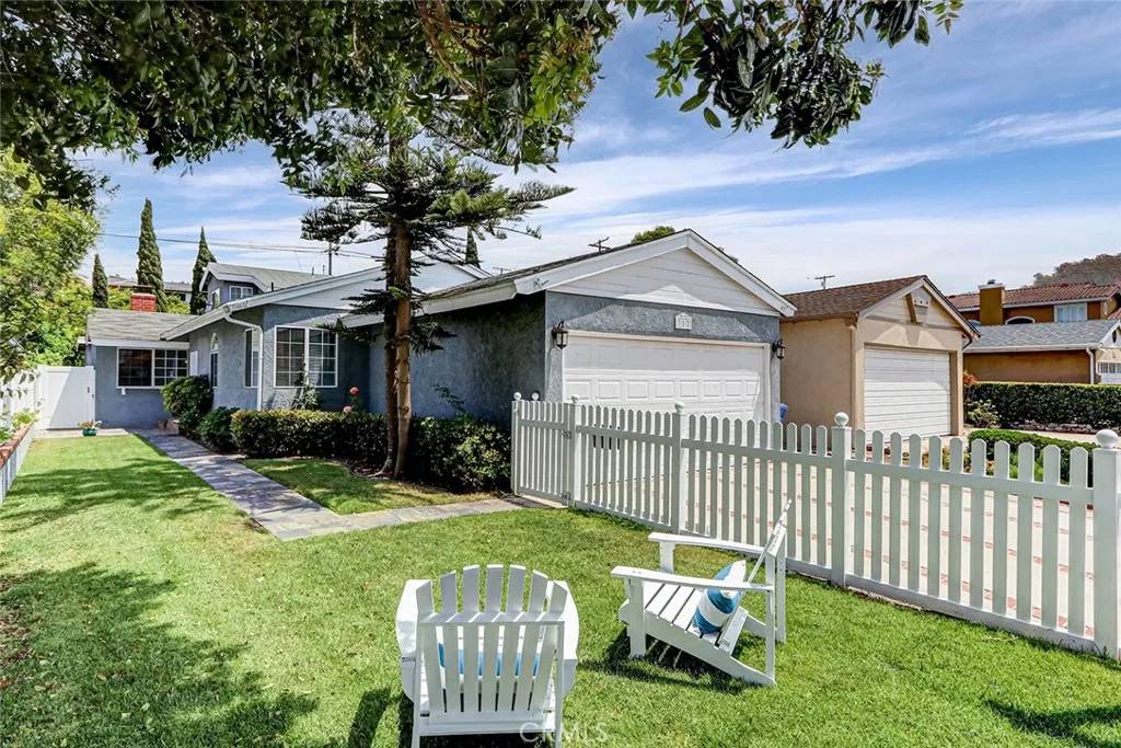 Redondo Beach, CA 90277,312 N Prospect Avenue