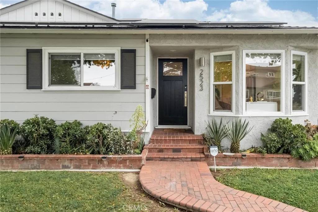 Lakewood, CA 90712,2523 Hardwick St