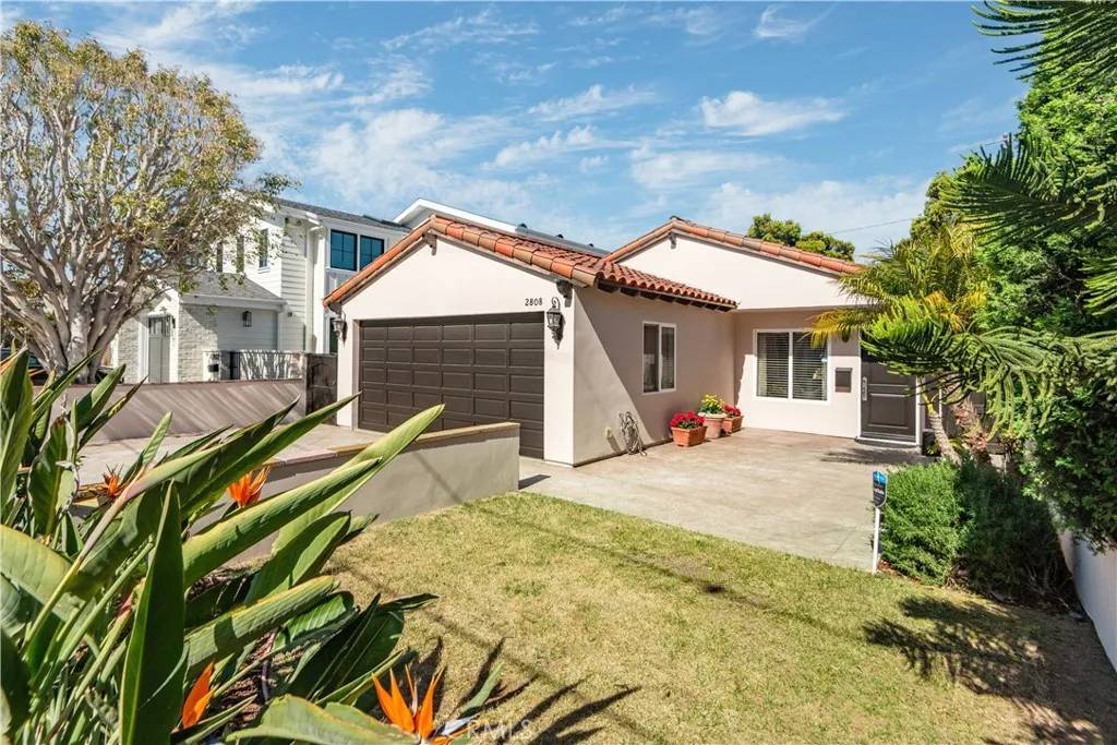 Manhattan Beach, CA 90266,2808 Oak Avenue