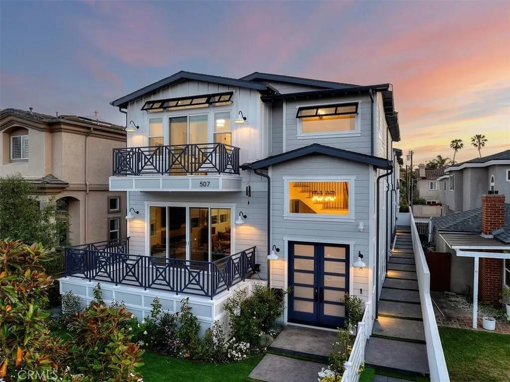 Redondo Beach, CA 90277,507 N Maria Avenue #A