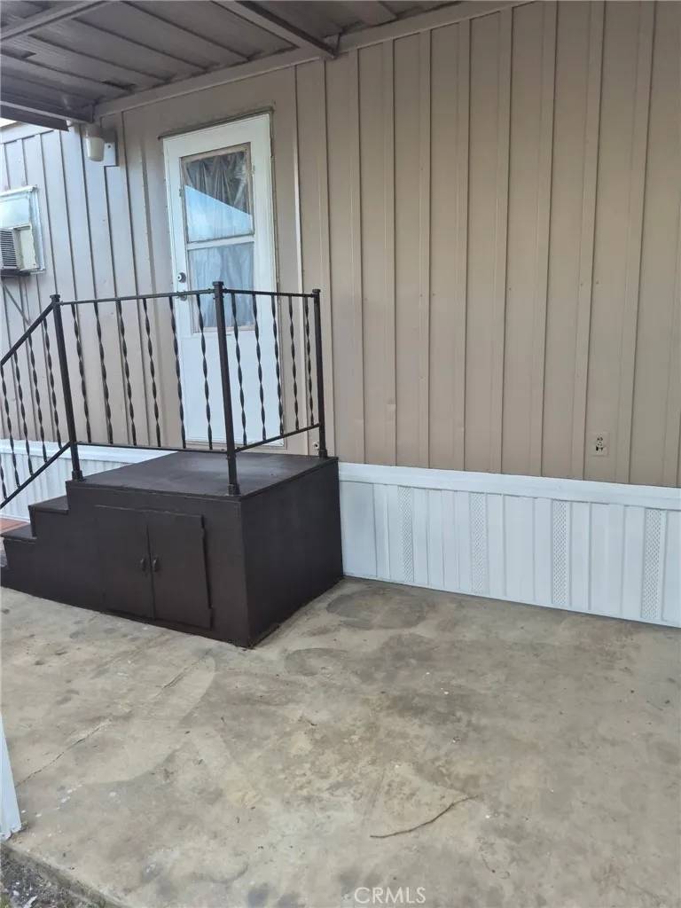 Lomita, CA 90717,24725 Pennsylvania #B18