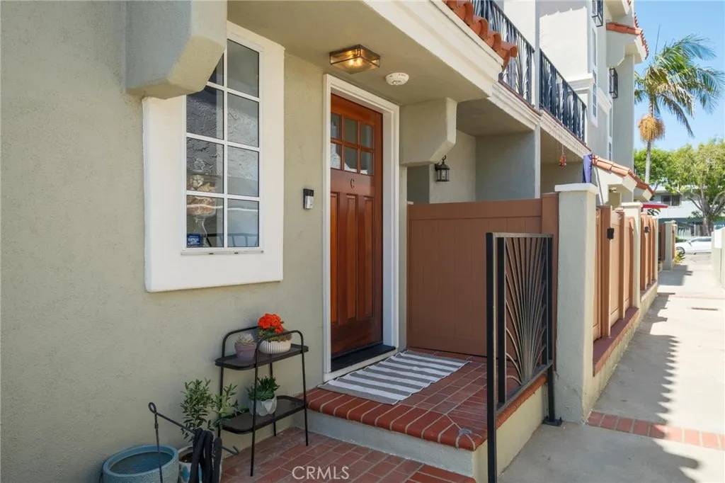 Redondo Beach, CA 90277,511 N Elena Avenue #Unit C