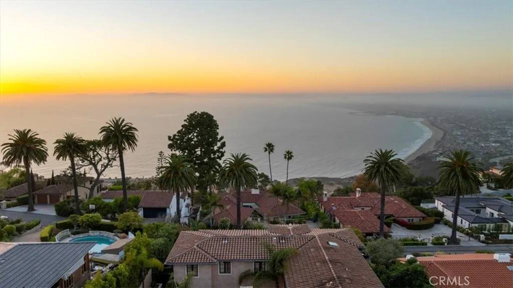 Palos Verdes Estates, CA 90274,853 Rincon Lane