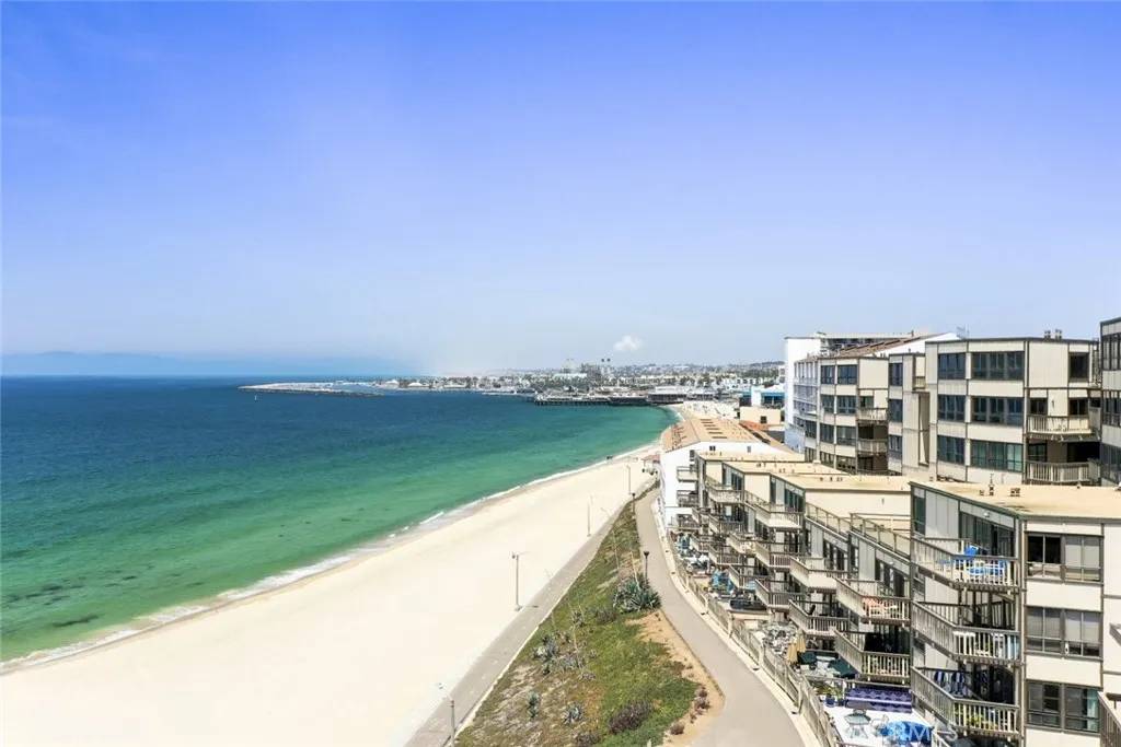 Redondo Beach, CA 90277,625 Esplanade #18