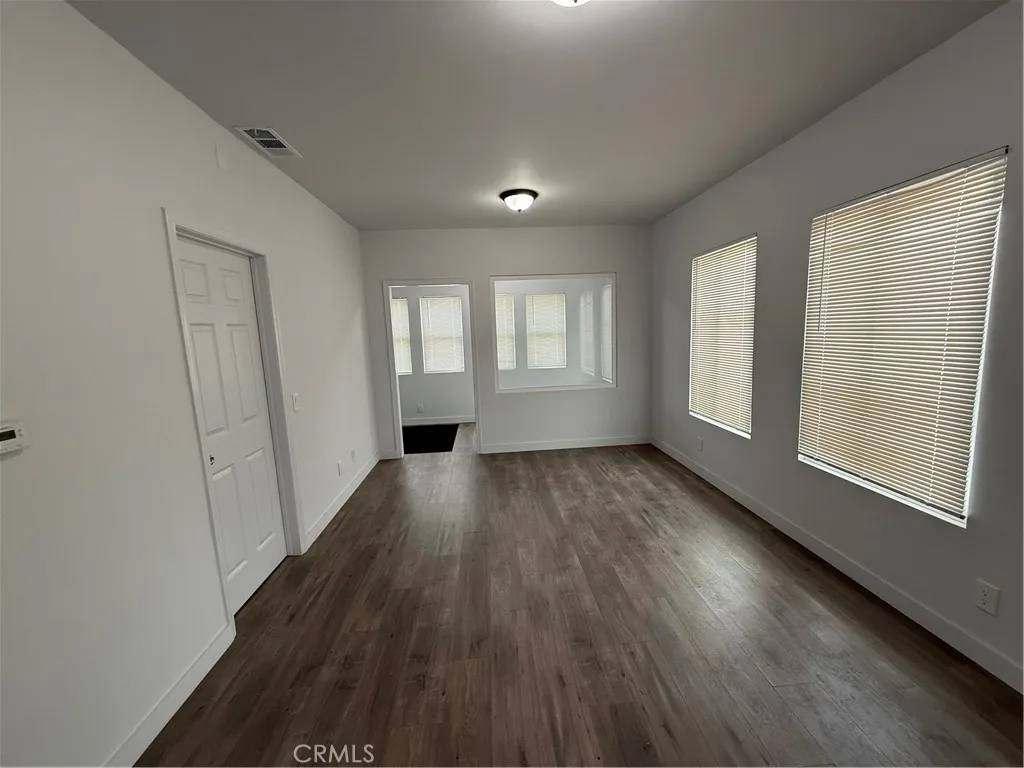 Inglewood, CA 90301,333 W Spruce Avenue