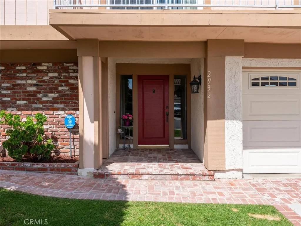 Torrance, CA 90505,2932 Oakwood Lane