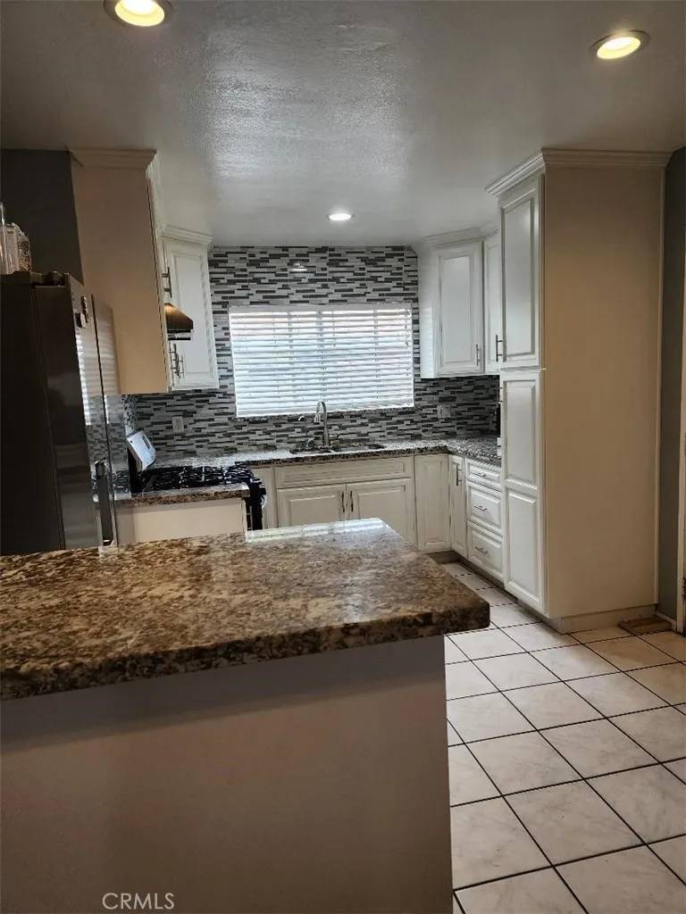 Inglewood, CA 90301,1009 Walnut Street