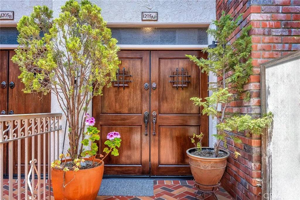 Redondo Beach, CA 90277,1205 S Catalina Avenue South #A