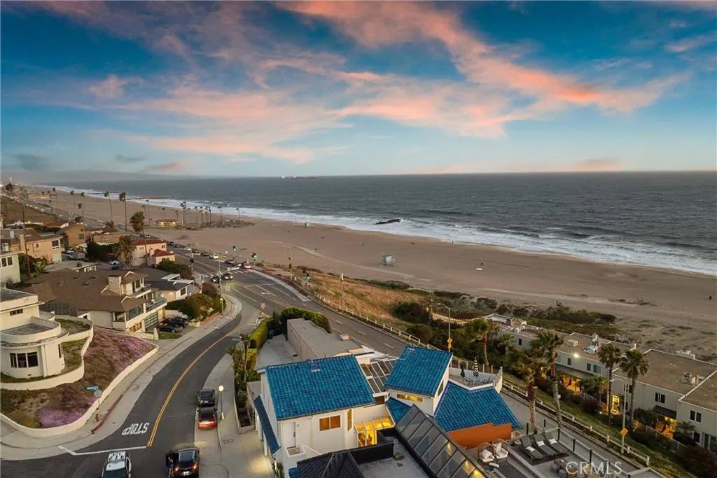 Playa Del Rey, CA 90293,7335 Vista Del Mar Lane