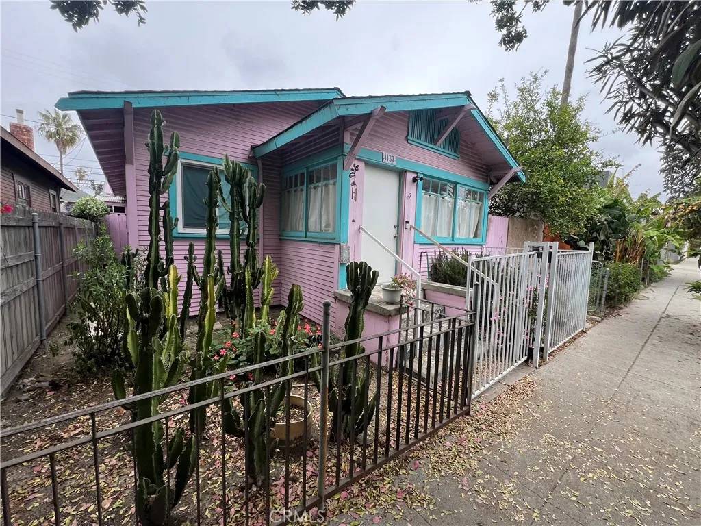 Venice, CA 90291,1137 Cabrillo Avenue