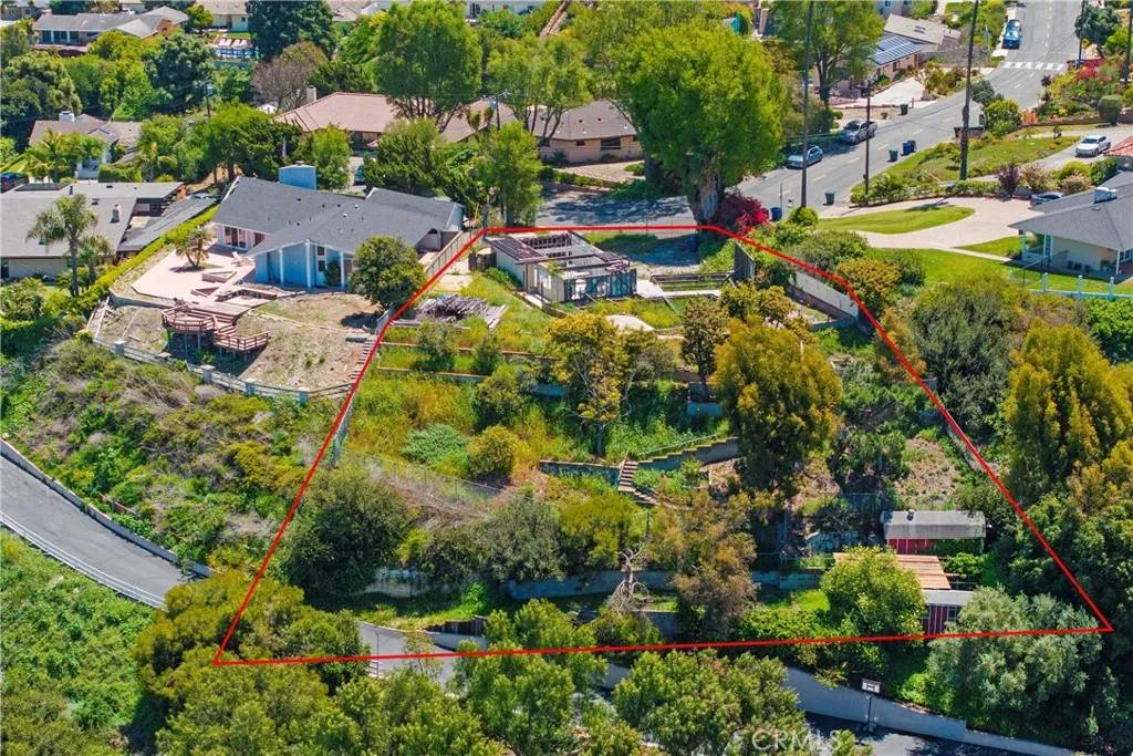Palos Verdes Peninsula, CA 90274,27691 Eastvale