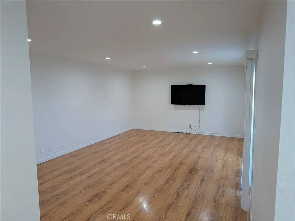 Gardena, CA 90247,15214 S Raymond Avenue #105