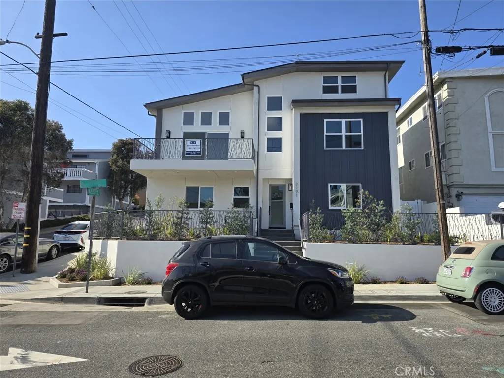 Redondo Beach, CA 90278,2101 Carnegie Lane