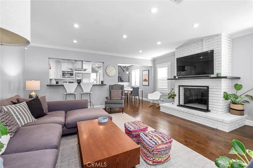 Long Beach, CA 90807,3440 Lemon Avenue