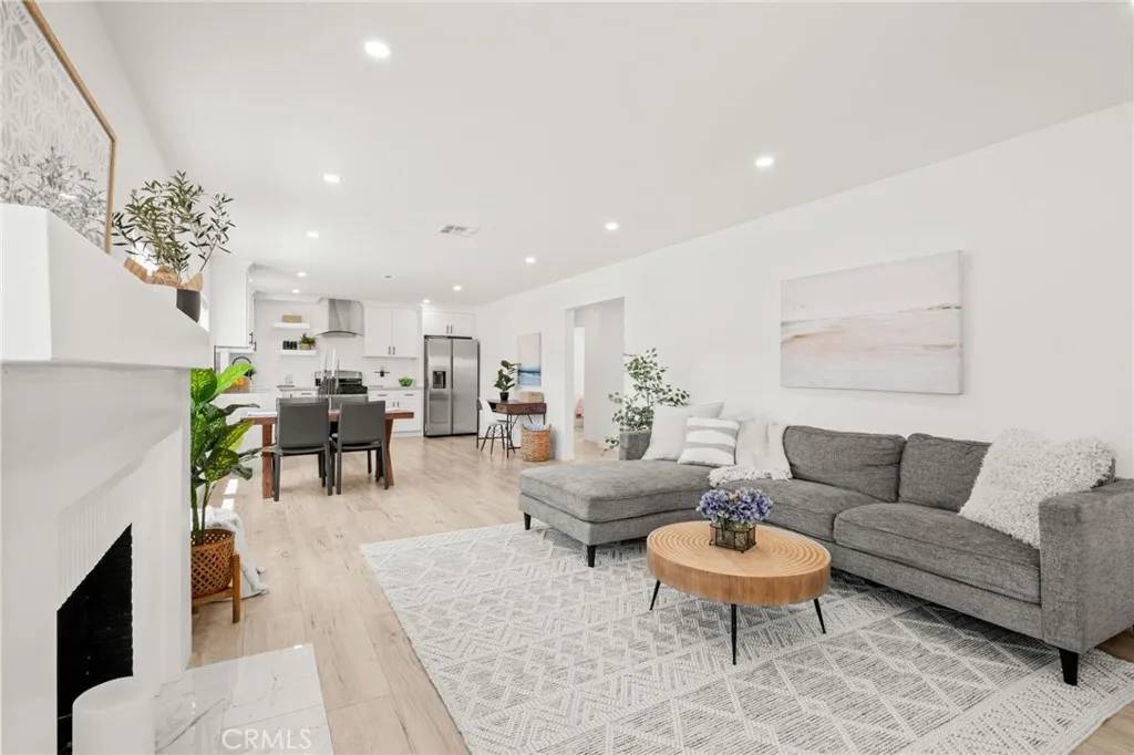 San Pedro, CA 90732,453 N Walker Avenue