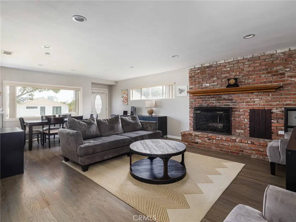 El Segundo, CA 90245,517 California