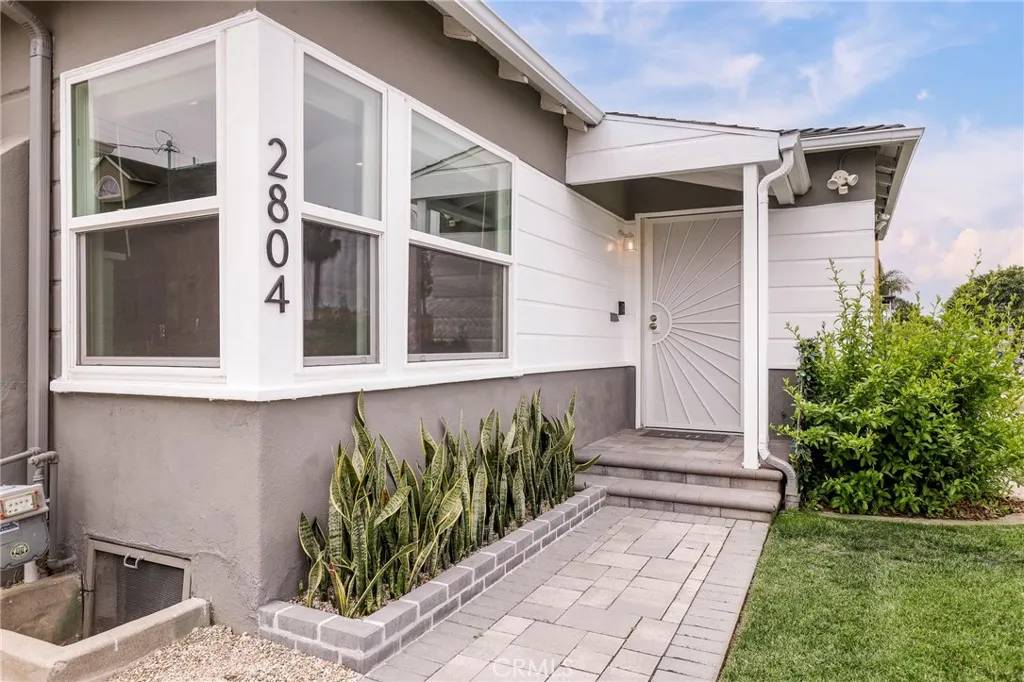 Inglewood, CA 90305,2804 W 84th Street