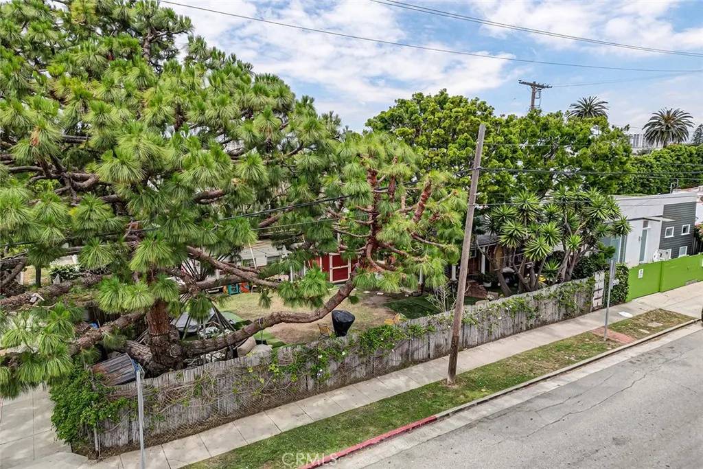 Venice, CA 90291,717 4th Avenue