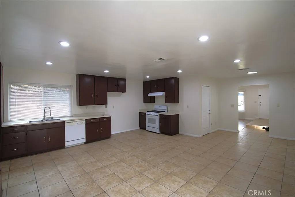 Carson, CA 90746,764 E Turmont Street
