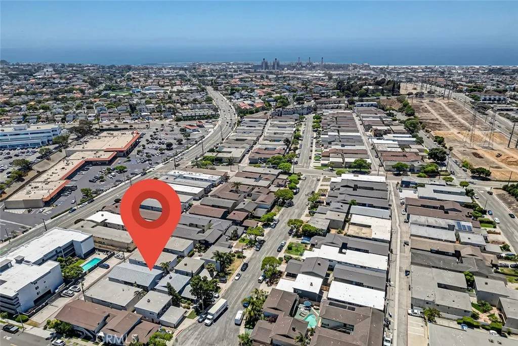 Redondo Beach, CA 90277,1322 Amethyst Street