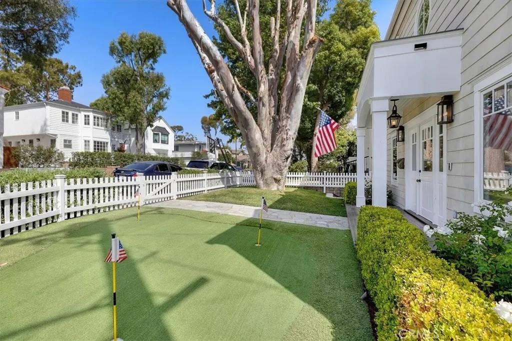 Manhattan Beach, CA 90266,1800 Palm Avenue