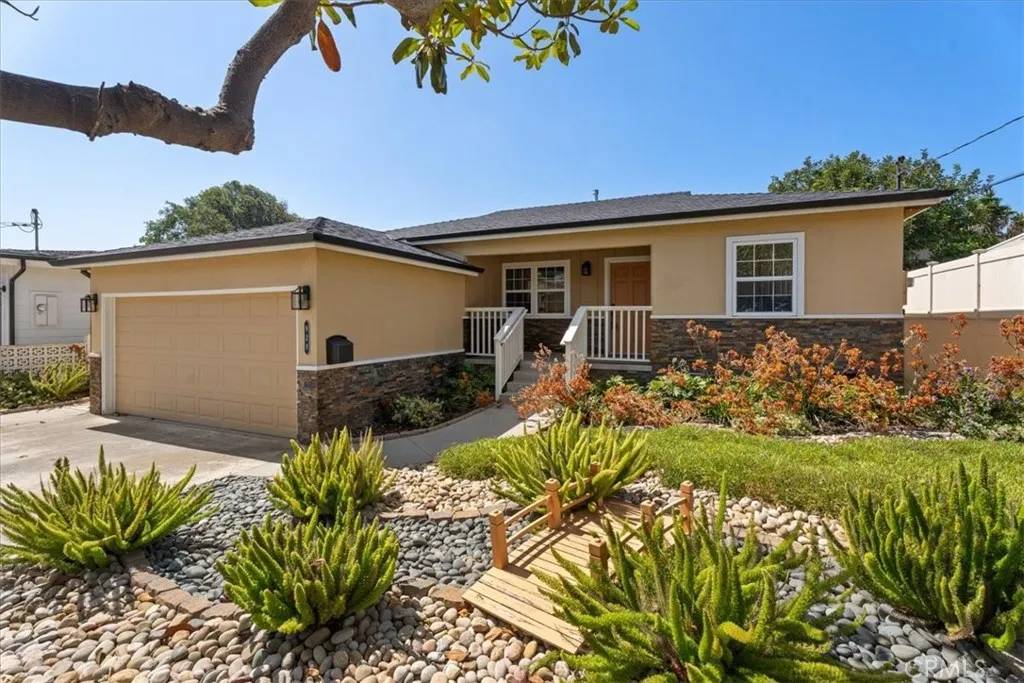 El Segundo, CA 90245,828 E Mariposa