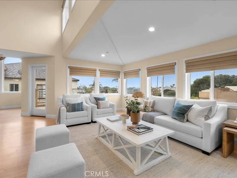 Hermosa Beach, CA 90254,636 ninth