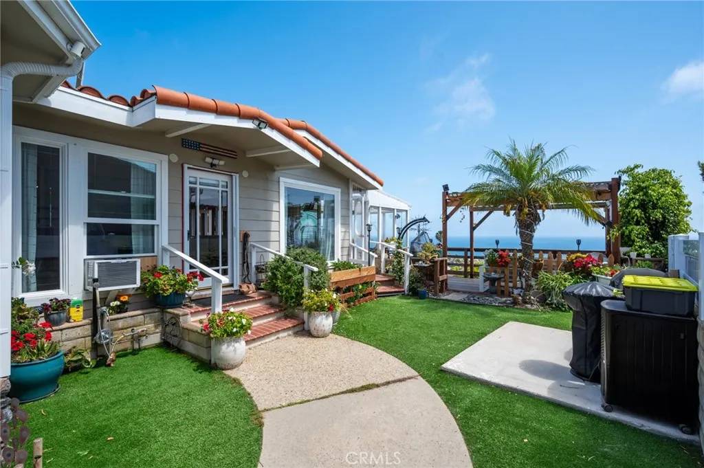 San Pedro, CA 90732,2275 W 25th #61